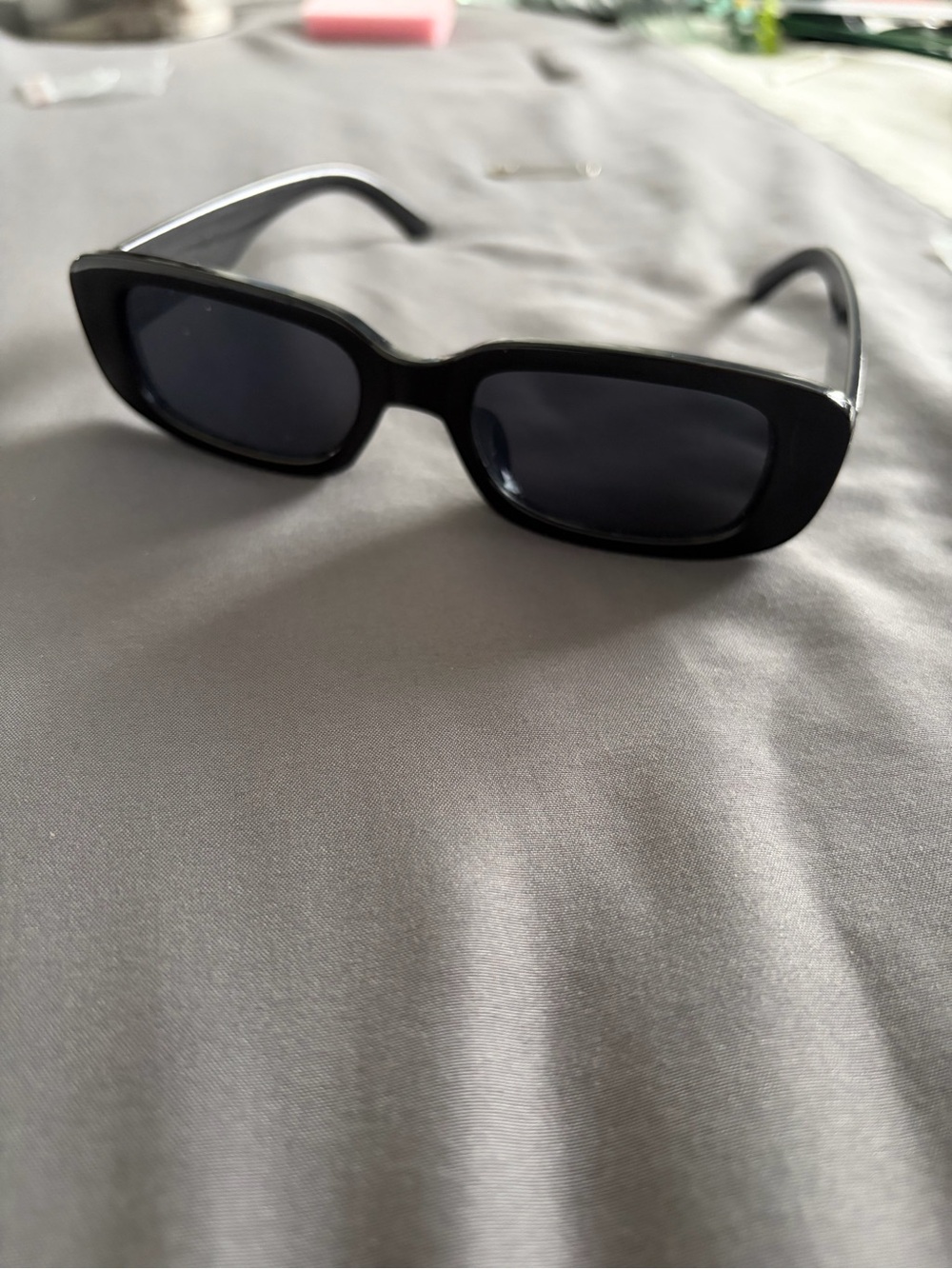 Amazon Black Rectangular Sunglasses - Picture 3 of 3